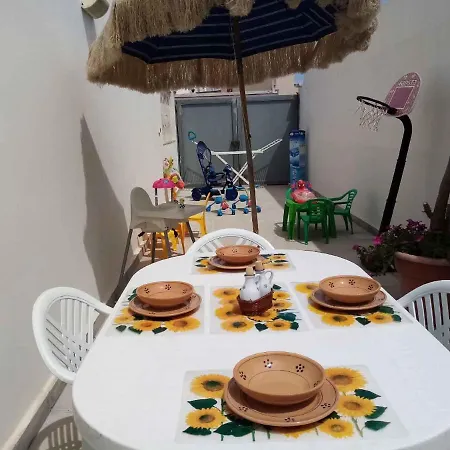 Dom wakacyjny Via Marebello *