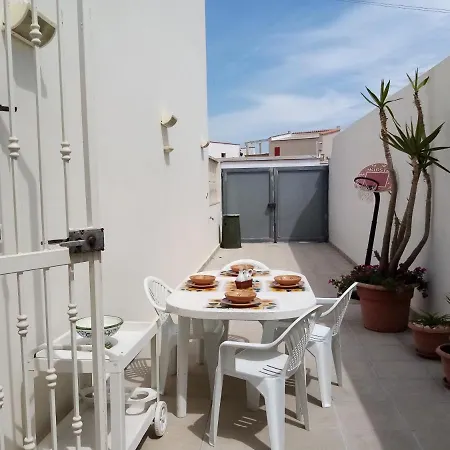 Casa vacanze Via Marebello Torre Chianca